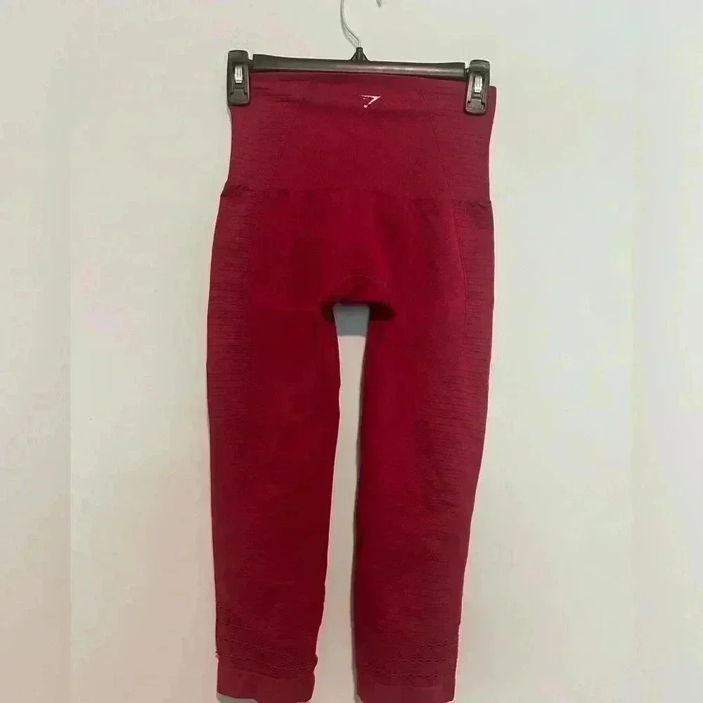 Gymshark Energy + Seamless Cropped Leggings - Size XSmall Pink